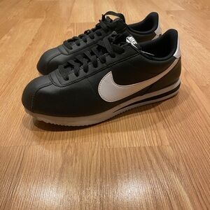 Nike Cortez Classic Black White Mens size 8.5